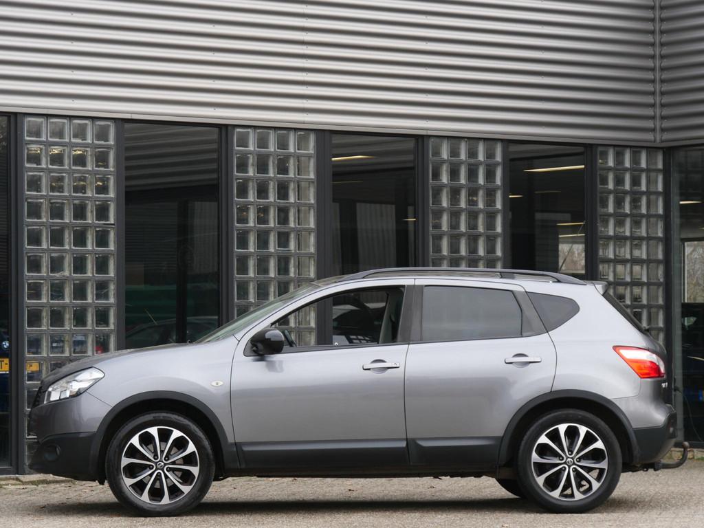 Nissan Qashqai 1.6 360°CAMERA/ TREKHAAK/ EXTRA SET WINTERBA, Voorwielaandrijving, Gebruikt, 1225 kg, Leder en Stof