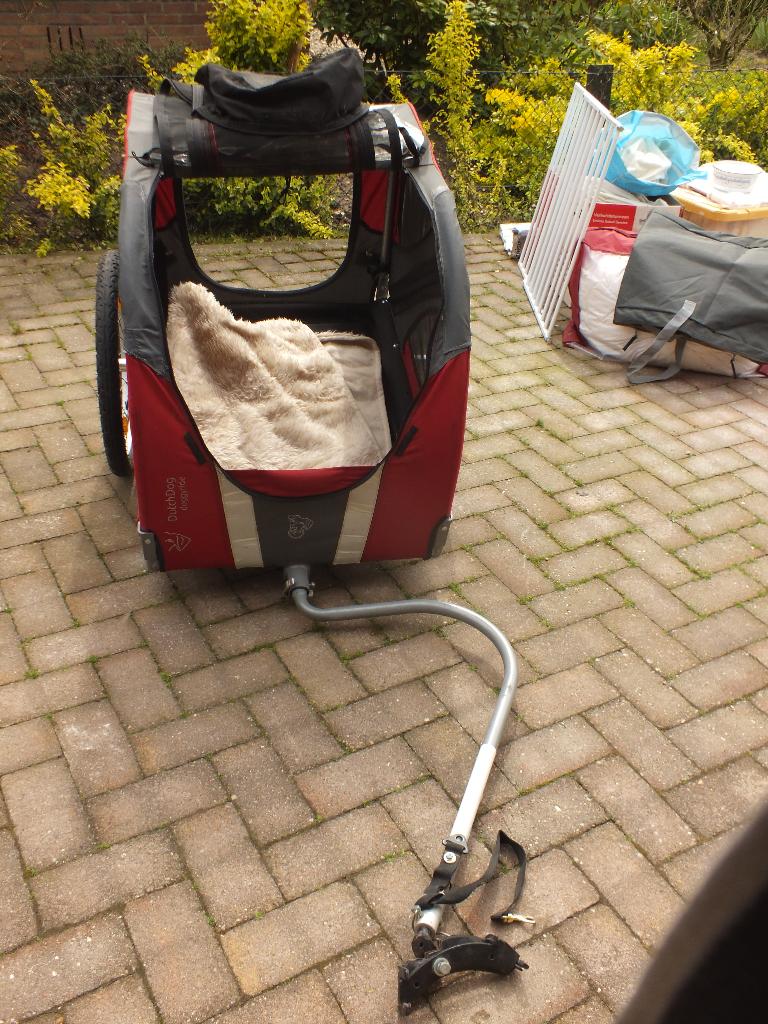 hondenkar achter de fiets, Ophalen, Gebruikt