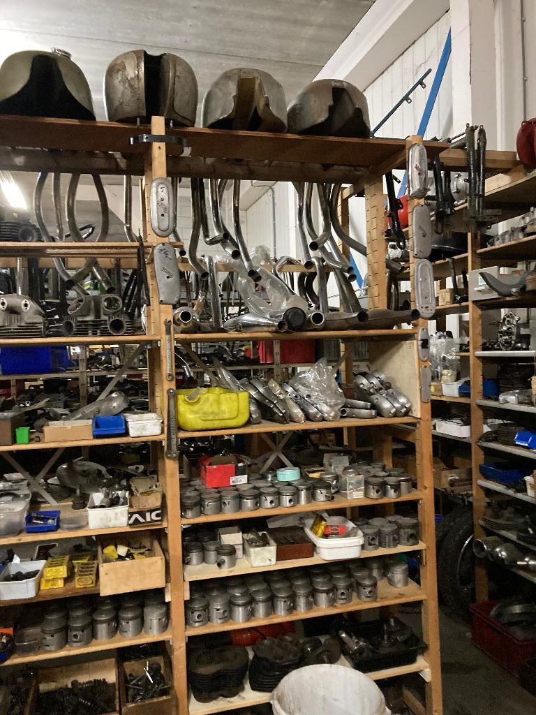 triumph-ariel-bsa-norton-viliers-ajs-royal enfield-velocette, Ophalen of Verzenden