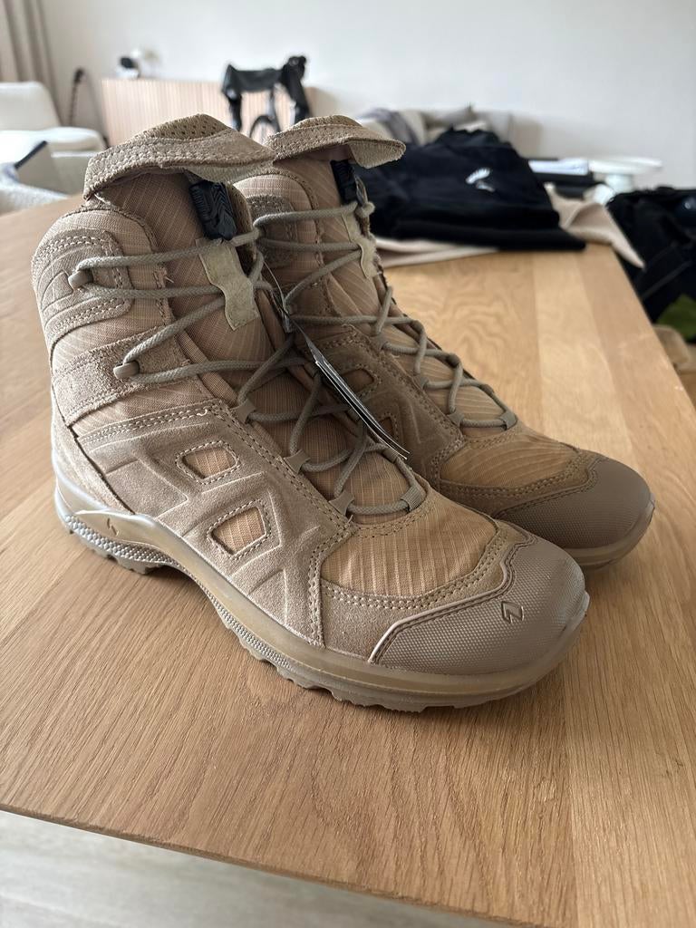 Nieuwe Haix Black Eagle Athletic 2.0 Mid Desert UK7, Ophalen of Verzenden, Nieuw, Overige kleuren, Wandelschoenen of Bergschoenen