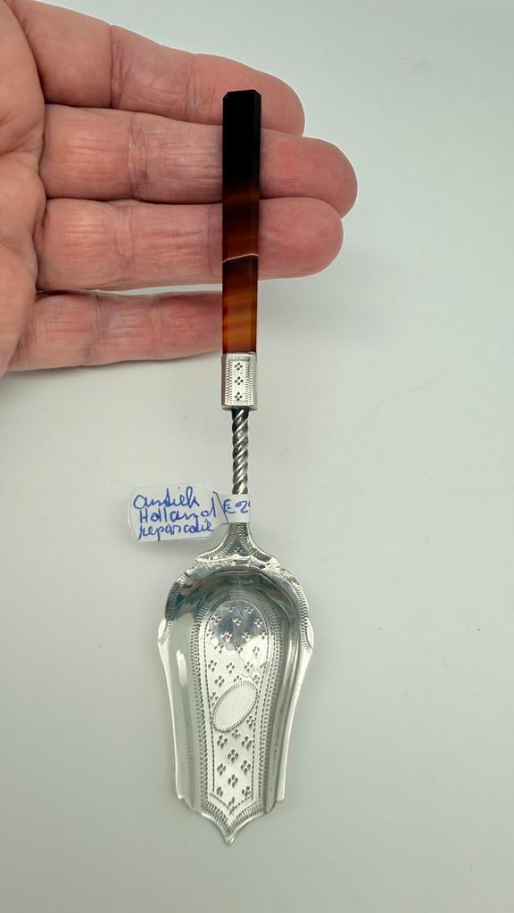 Antiek Hollandse suikerschep. Handvat is edelsteen., Verzenden, Zilver