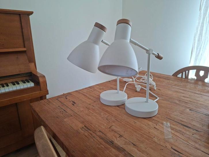 2x Staande lampjes wit met hout, Huis en Inrichting, Lampen | Tafellampen, Zo goed als nieuw, Minder dan 50 cm, Hout, Metaal, Ophalen