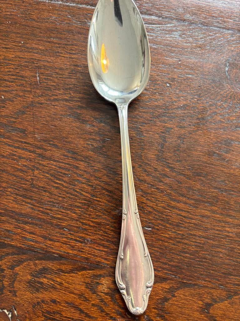 Gezocht Antieke zilveren voorgerecht lepel en dessert bestek, Verzenden