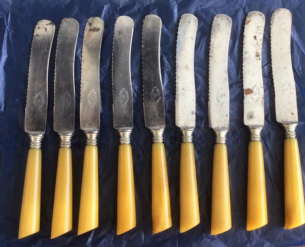 9 antieke tafelmessen A. Schnittert Solingen, Antiek en Kunst, Antiek | Bestek, Ophalen of Verzenden