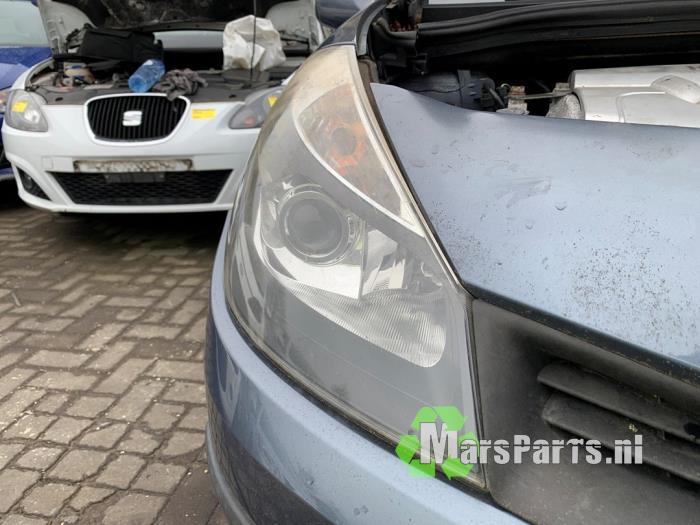 Koplamp rechts van een Renault Clio, Auto-onderdelen, Verlichting, Gebruikt, -, Renault, -