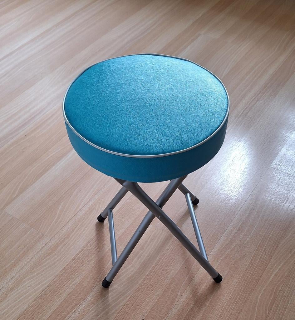 Opklapbaar krukje met comfortabele zitting, Ophalen, Zo goed als nieuw, Overige materialen