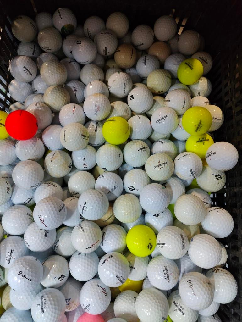 Gebruikte Bridgestone golfballen 100 stuks, Sport en Fitness, Golf, Ophalen of Verzenden, Bal(len)