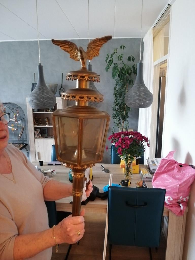 Originele koets lamp, Ophalen
