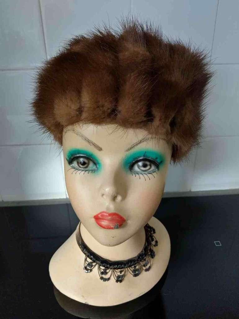 Vintage 3 sjieke oude mutsen, ook leuk om mee te decoreren, Ophalen of Verzenden