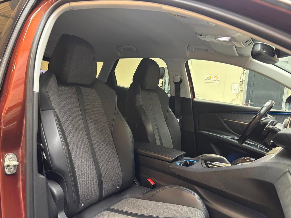 Peugeot 3008 1.2 PureTech Active|Carplay|Stoelver|Camera V+A, Auto's, Peugeot, Gebruikt, 1199 cc, Bruin, Leder en Stof