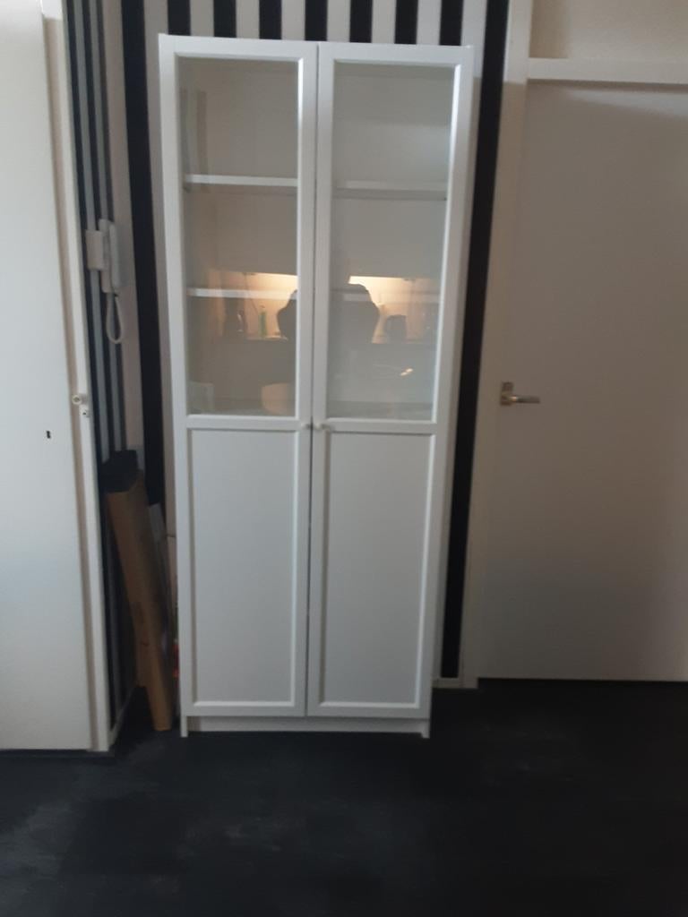 Ikea vitrinekast, Ophalen, Gebruikt