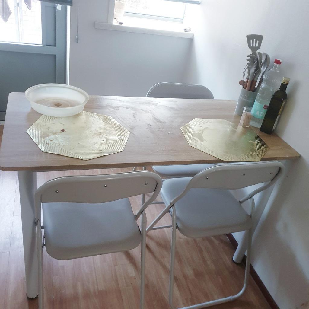 Inboedel Verkoop: Tuinbank, bloembak schoenenKasten & meer, Ophalen