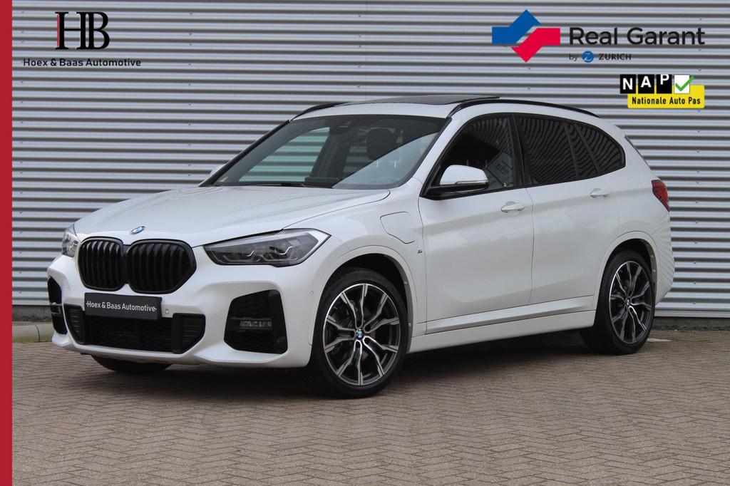 BMW X1 xDrive25e eDrive M-Sport/Pano/Trekh/Camera/Stoelverw, Gebruikt, Wit, Bedrijf, Vierwielaandrijving
