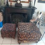 Grote en kleine zebra hocker poef, Huis en Inrichting, Banken | Voetenbanken en Poefen, Ophalen, Minder dan 50 cm, Gebruikt, Vierkant
