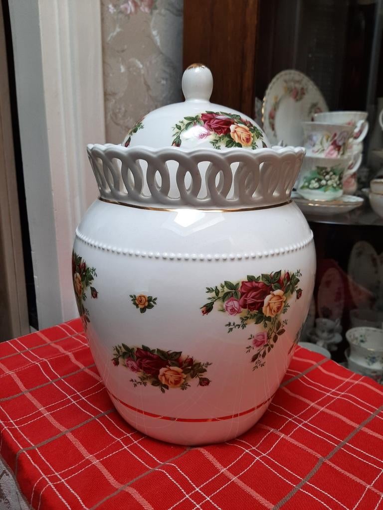 Royal albert, Ophalen of Verzenden