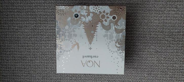 NOA geschenkdoos van Cacharel, VINTAGE, Verzamelen, Parfumverzamelingen, Nieuw, Parfumfles, Gevuld, Ophalen of Verzenden