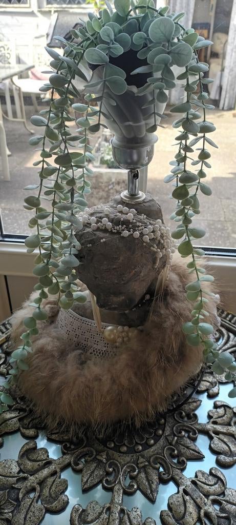 Schemerlamp / Staande lamp BUSTE klassieke vrouw BETON, Overige materialen, Klassiek brocant, Ophalen of Verzenden, Zo goed als nieuw