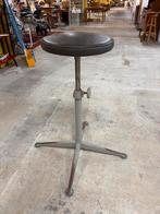 Ahrend de Cirkel kruk - Friso Kramer, Huis en Inrichting, Krukjes, Ophalen, Zo goed als nieuw, Hout