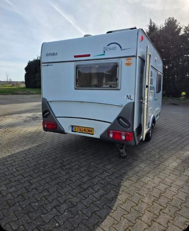 Eriba 392b Nova | Vakantieklaar en zeer mooi!, Caravans en Kamperen, Caravans, Schokbreker, Tot en met 2, Bedrijf, 750 - 1000 kg