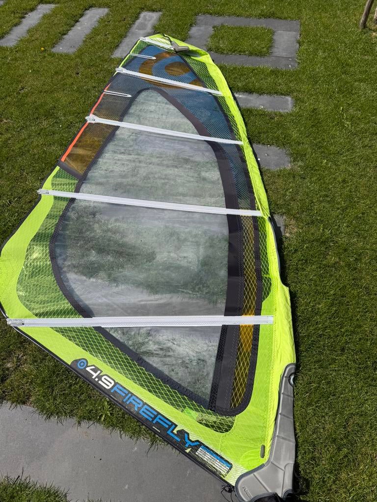 Neilpryde Firefly 4.9 | windsurfzeil, Watersport en Boten, Ophalen, Gebruikt, Zeil, Minder dan 5 m²