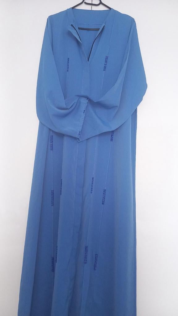 Blauwe Abaya jurk met rits en versiering, Kleding | Dames, Ophalen of Verzenden, Zo goed als nieuw, Blauw, Onder de knie