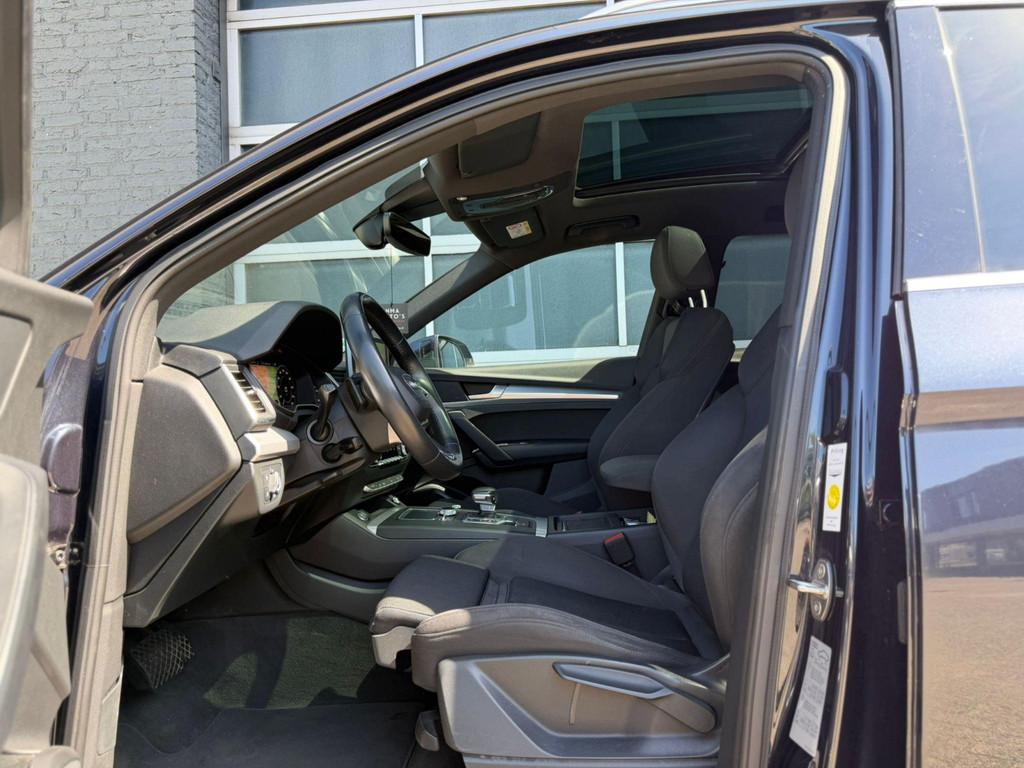 Audi Q5 50 TFSI e S edition Competition PANO/ACC/CARPLAY/KEY, Auto's, Automaat, Gebruikt, Euro 6, 4 cilinders