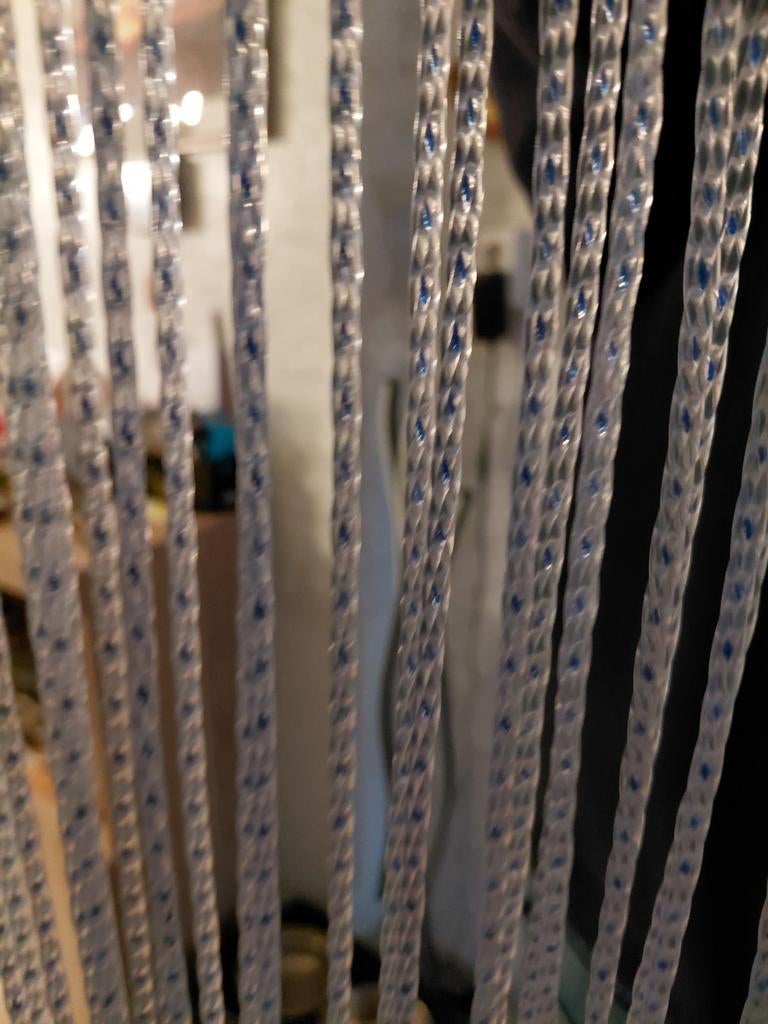 Vliegen gordijn niet gratis, Huis en Inrichting, Stoffering | Gordijnen en Lamellen, Ophalen, 100 tot 150 cm, 200 cm of meer, Zo goed als nieuw