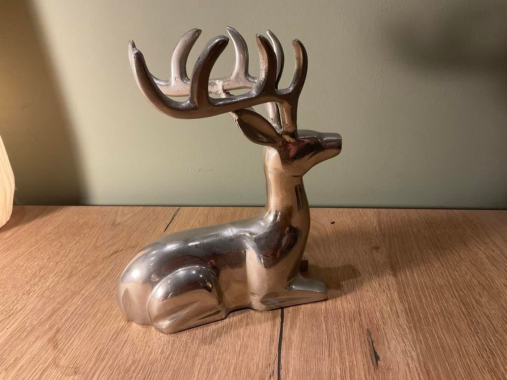 Zilverkleurig hert beeldje, Huis en Inrichting, Ophalen of Verzenden, Gebruikt, Zilver, Metaal