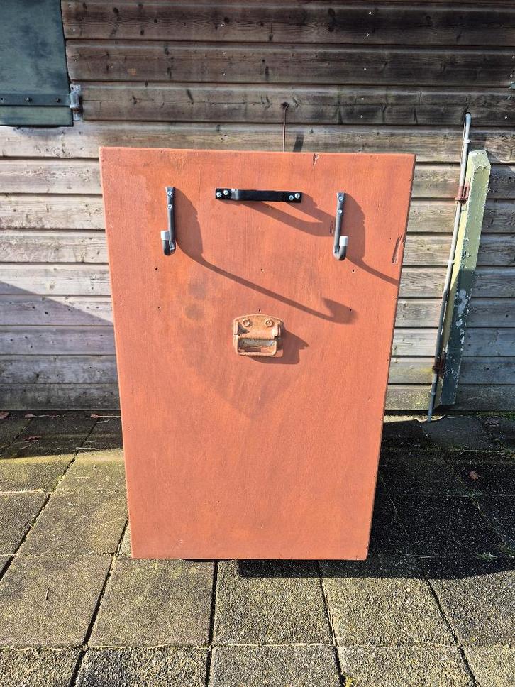 Zadelkastje op wielen, Dieren en Toebehoren, Paarden en Pony's | Overige Paardenspullen, Gebruikt, Overige soorten, Ophalen