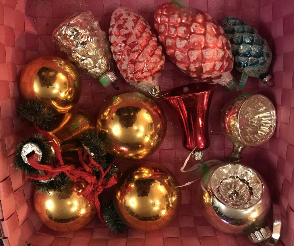 12 oude kerstornamenten van mondgeblazen glas deukbal + Tro, Diversen, Kerst, Ophalen, Gebruikt