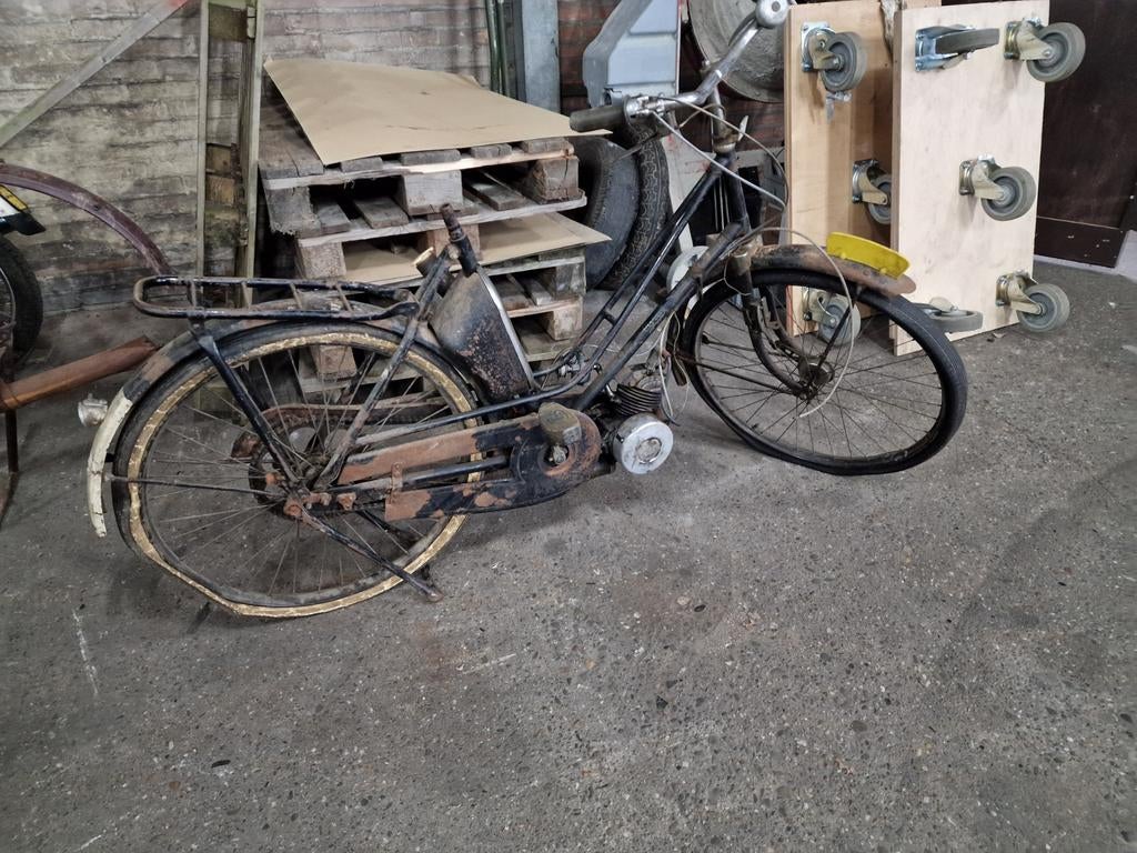 Cyrus met Cleays motor, NSU Quick 98,  Rixe RS50 en Flandria, Ophalen, Gebruikt