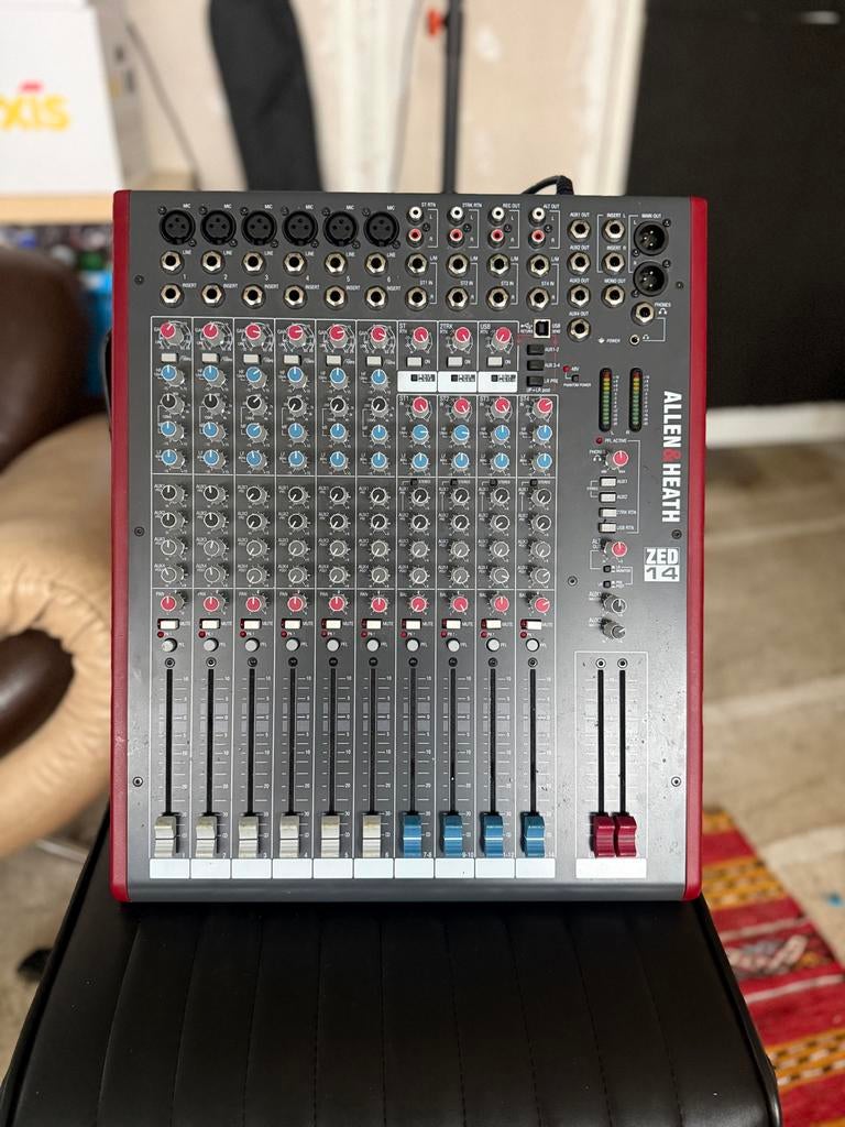 Allen & Heath ZED 14 Mengpaneel - Topkwaliteit Mixer, Ophalen of Verzenden, Gebruikt, 10 tot 20 kanalen, Microfooningang