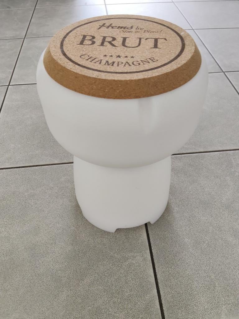 Brut Champagne LED Speaker Cooler & Kruk, Ophalen, Kunststof, Zo goed als nieuw, Modern