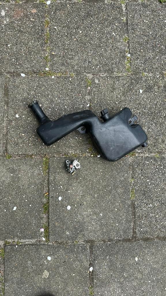 Piaggio Typhoon olietank met oliepomp, Fietsen en Brommers, Ophalen of Verzenden, Gebruikt, Tank, Piaggio