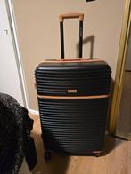 2x Nieuwe Grote Koffer - Zwart met Beige Details, Sieraden, Tassen en Uiterlijk, Koffers, Hard kunststof, 45 tot 55 cm, Nieuw