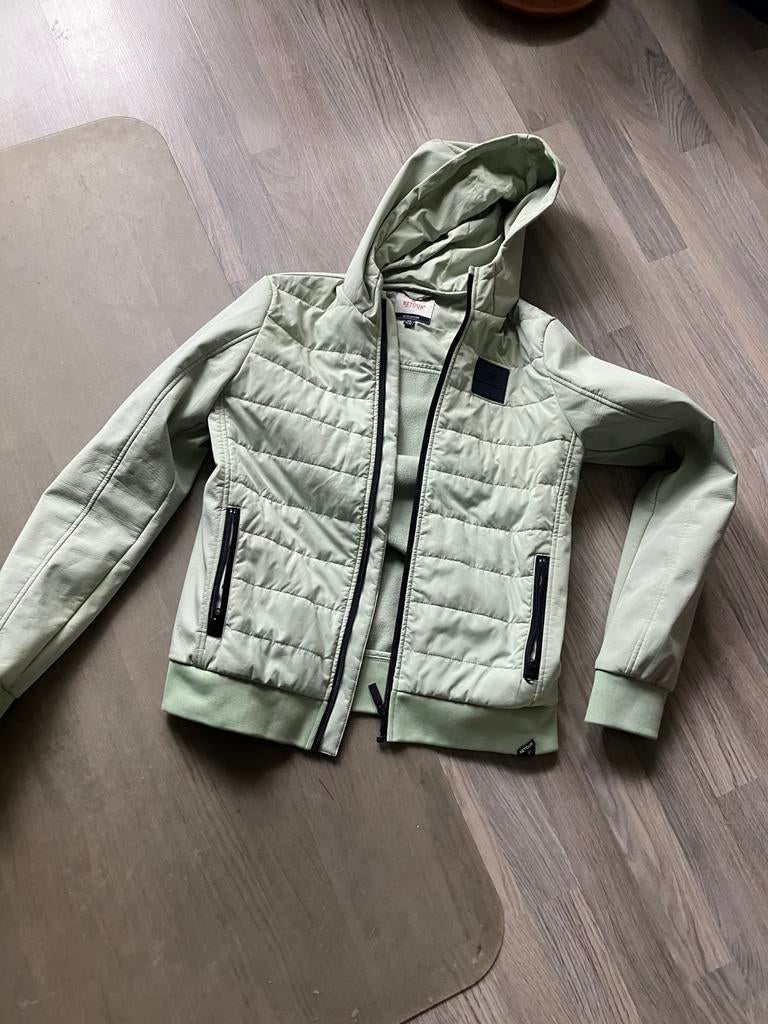 Super mooie bijna nieuwe jas van Retour mt 176 koopje, Kinderen en Baby's, Kinderkleding | Maat 176, Ophalen of Verzenden, Zo goed als nieuw