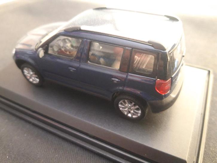 Skoda Yeti Blue Pacific Uni –  Abrex 1:43, Hobby en Vrije tijd, Modelauto's | 1:43, Zo goed als nieuw, Auto, Overige merken, Ophalen of Verzenden