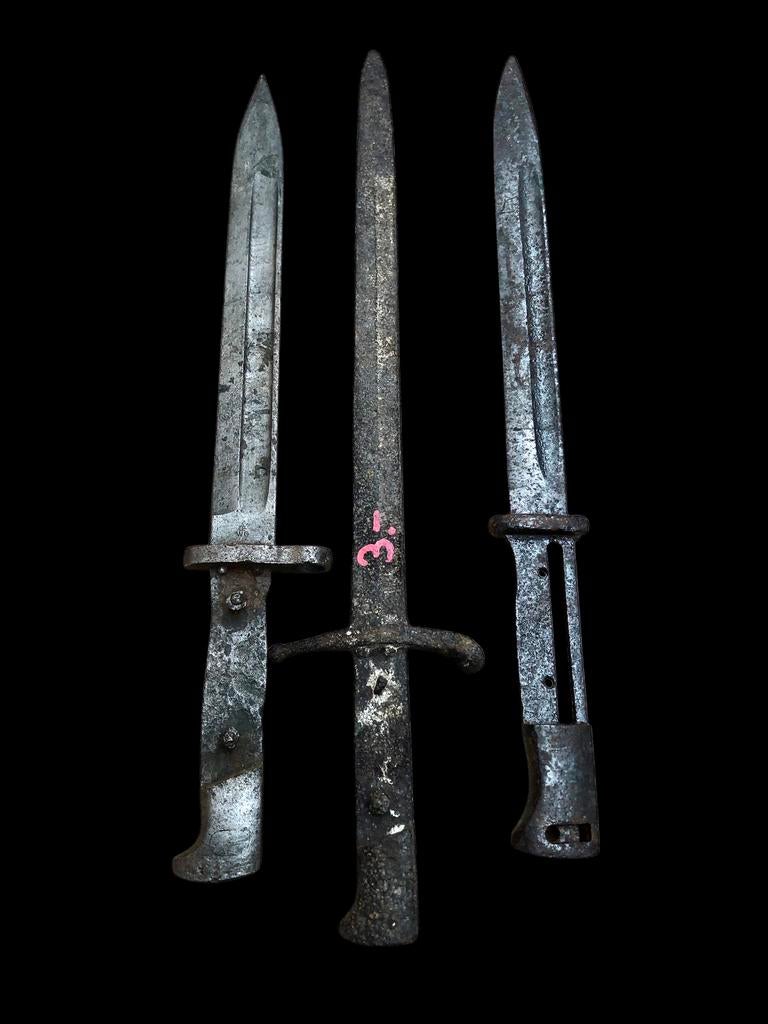 Diverse WW1/WW2 bajonetten, Verzamelen, Militaria | Tweede Wereldoorlog, Embleem of Badge, Duitsland, Ophalen of Verzenden