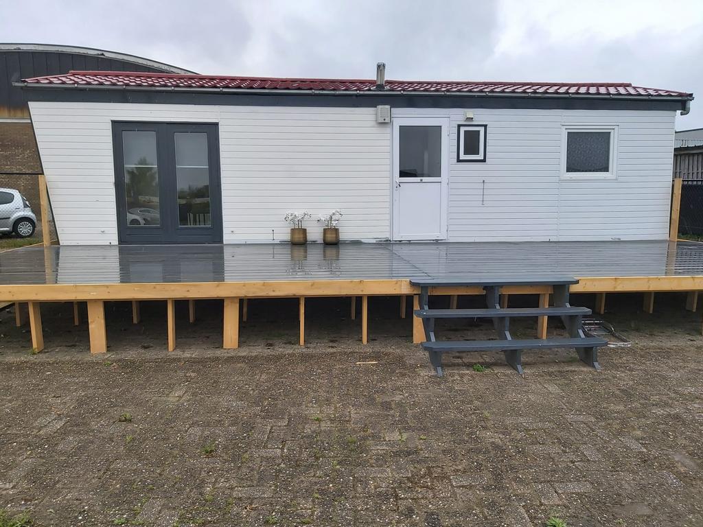 STACARAVAN CHALET met Veranda!!!!, Tot en met 2