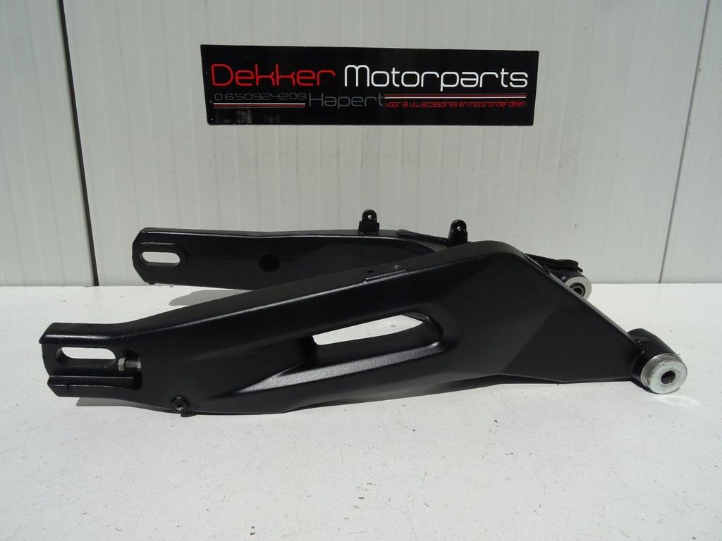Achterbrug / Swingarm Yamaha Tracer 700 / 7 2020-2021-2022 >, Gebruikt, -, -, Ophalen of Verzenden