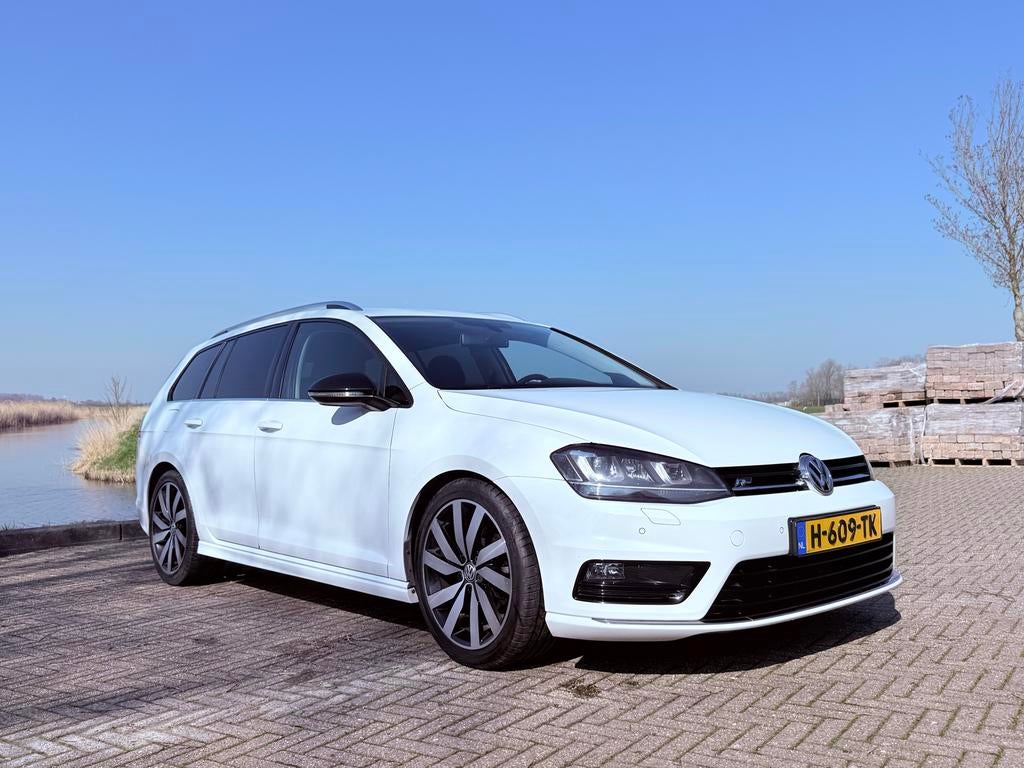 Volkswagen Golf 1.4 TSI 110KW Variant 2014 Wit, Auto's, Volkswagen, Voorwielaandrijving, 4 cilinders, Alcantara, Wit
