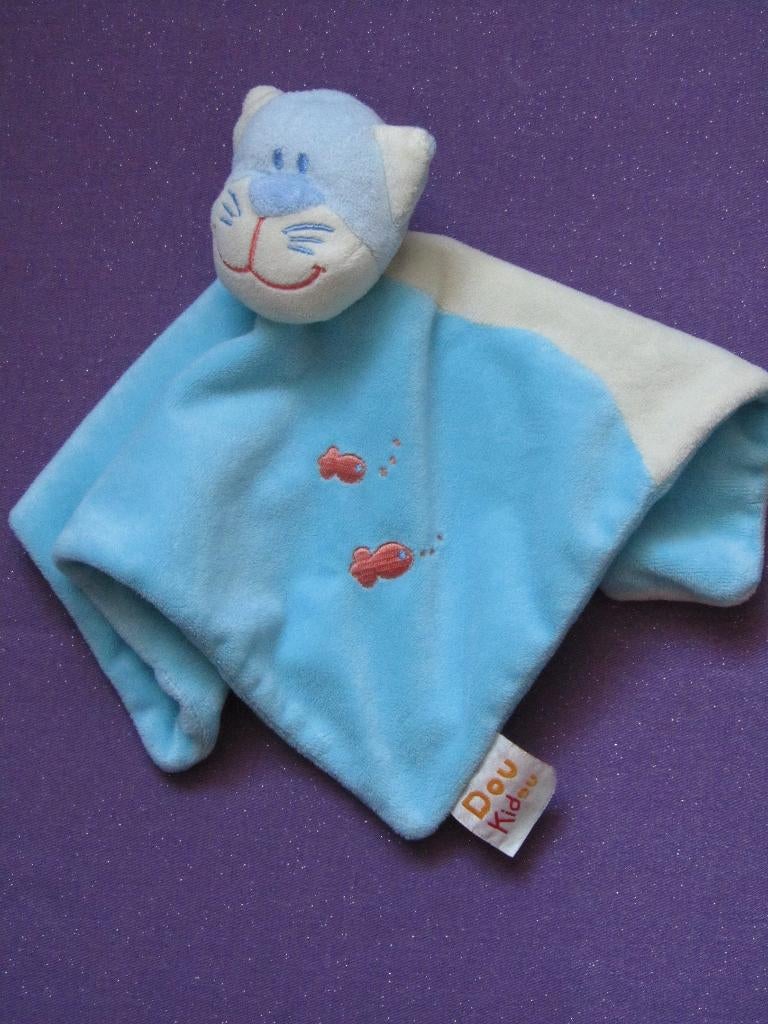 DOUKIDOU Knuffeldoekje POES. BLAUW **Nieuw**, Ophalen of Verzenden, Nieuw, Poes