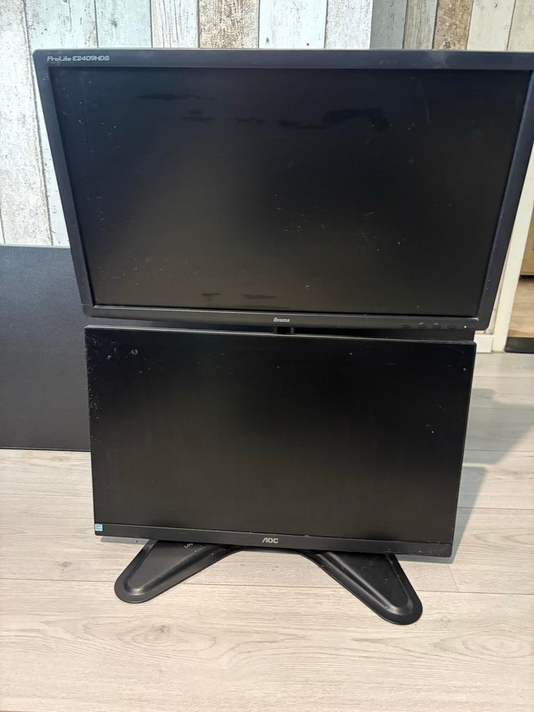 AOC en Iiyama monitoren met Logilink monitorhouder, Ophalen, In hoogte verstelbaar, Full HD, 60 Hz of minder