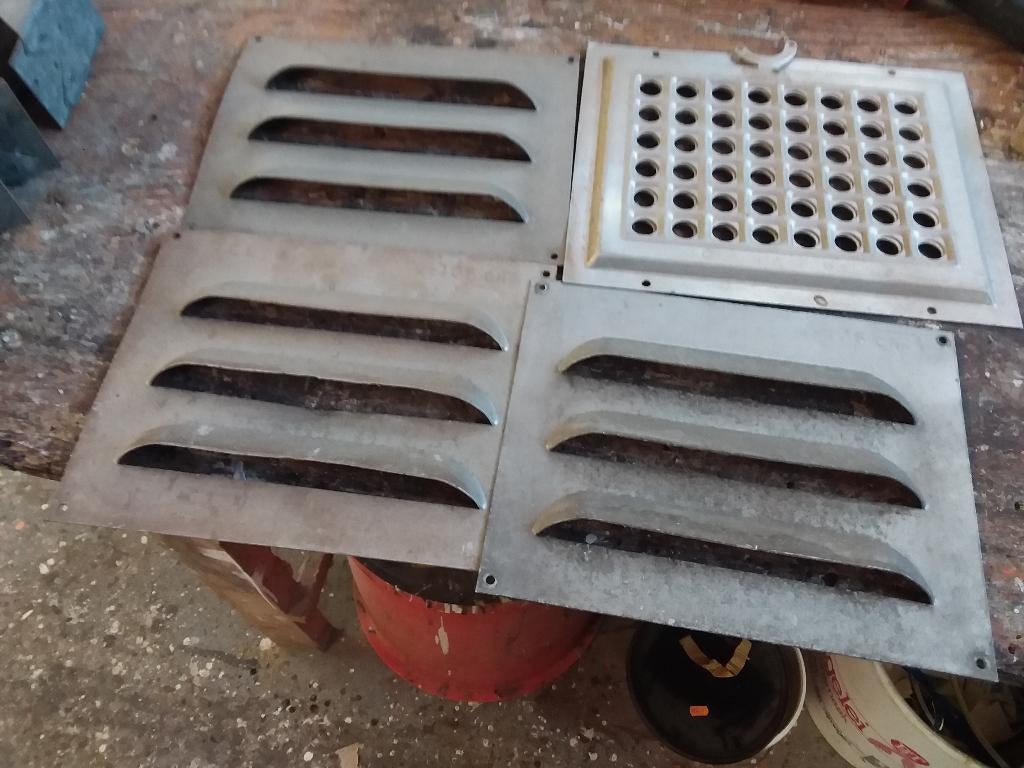 ventilatieroosters luchtverwarming., Ophalen, Zo goed als nieuw, Ventilator en Afzuiger