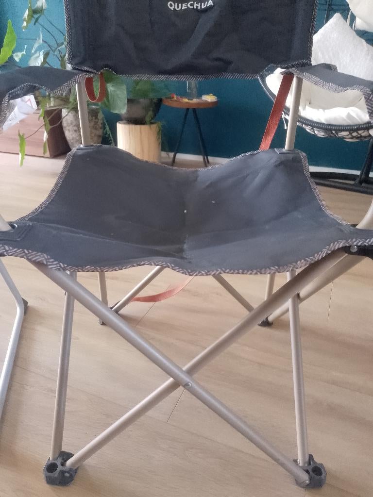 4 camping stoelen +tafel, Ophalen, Zo goed als nieuw