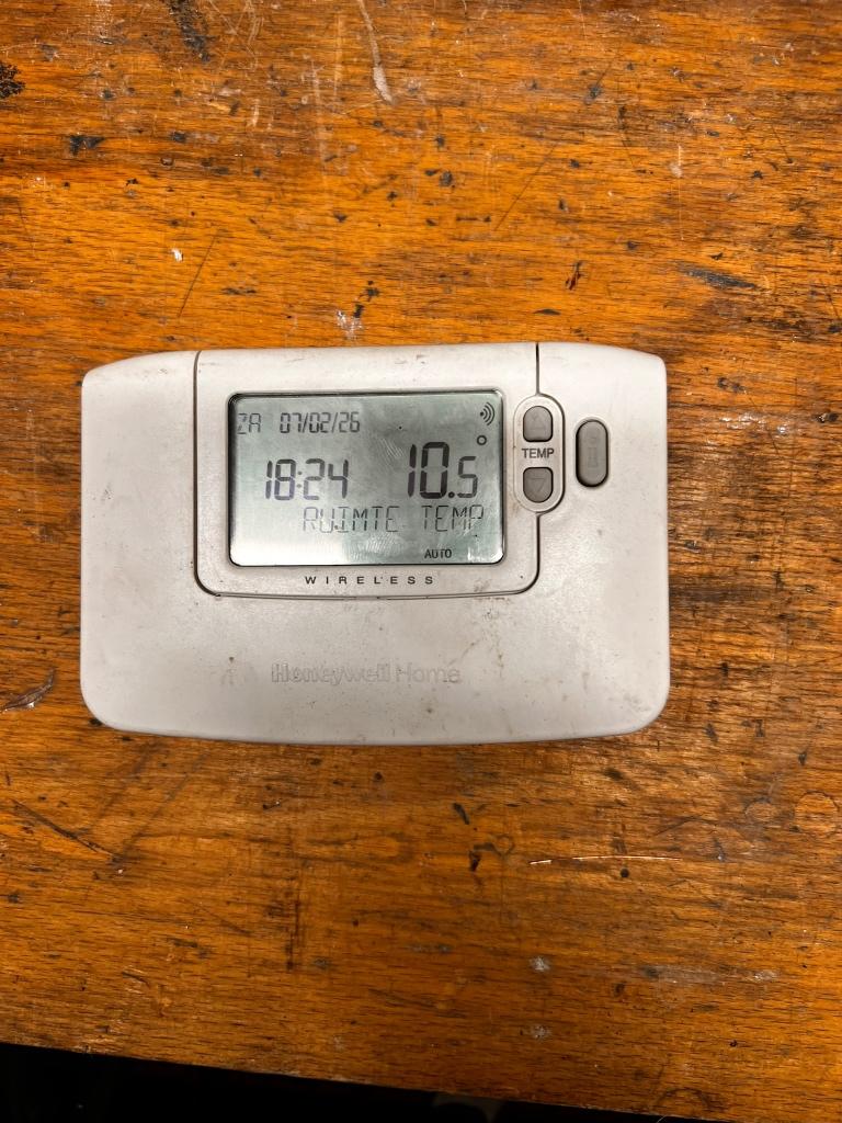 Honeywell draadloze thermostaat met relais, Doe-het-zelf en Verbouw, Ophalen, Gebruikt