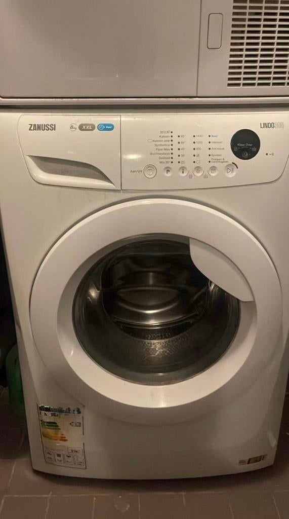 Wasmachine ZANUSSI Lindo 300 8KG xxl MOET ZSM WEG, Ophalen, Zo goed als nieuw, 85 tot 90 cm, 1200 tot 1600 toeren