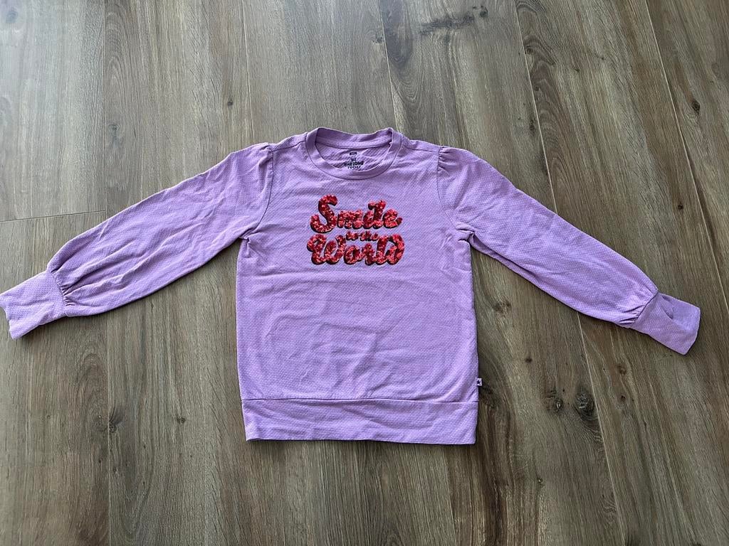 Als nieuw: prachtige dunne paarse sweater met pailletten., Kinderen en Baby's, Kinderkleding | Maat 134, Ophalen of Verzenden