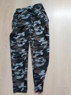 Joggingbroek. Maat 176, Kinderen en Baby's, Kinderkleding | Maat 176, Ophalen of Verzenden, Gebruikt, Meisje, Broek