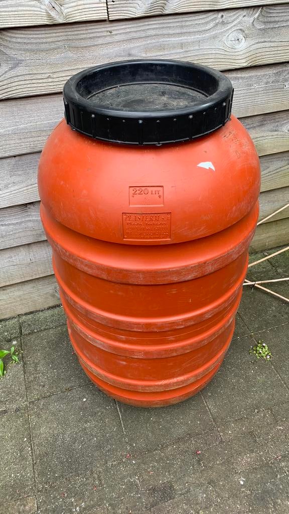 Plastic ton - voerton - opslagton - 220 liter, Tuin en Terras, 150 liter of meer, Ophalen, Zo goed als nieuw, Kunststof
